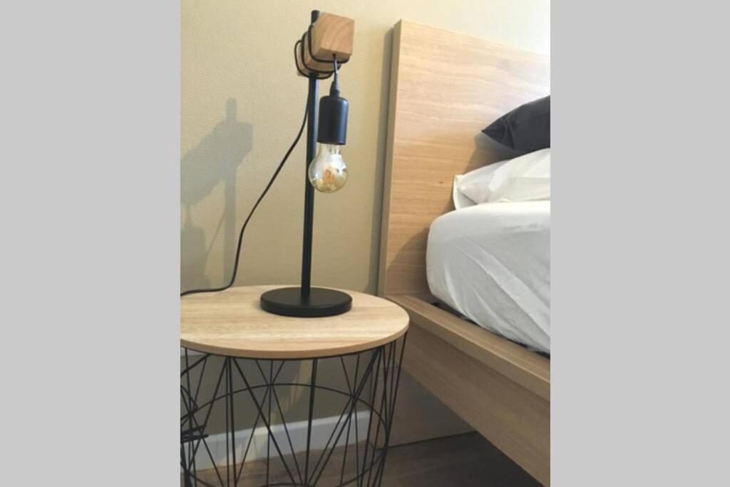 Apartment Modern 4 Beds In Convenient Location, Free Parking *