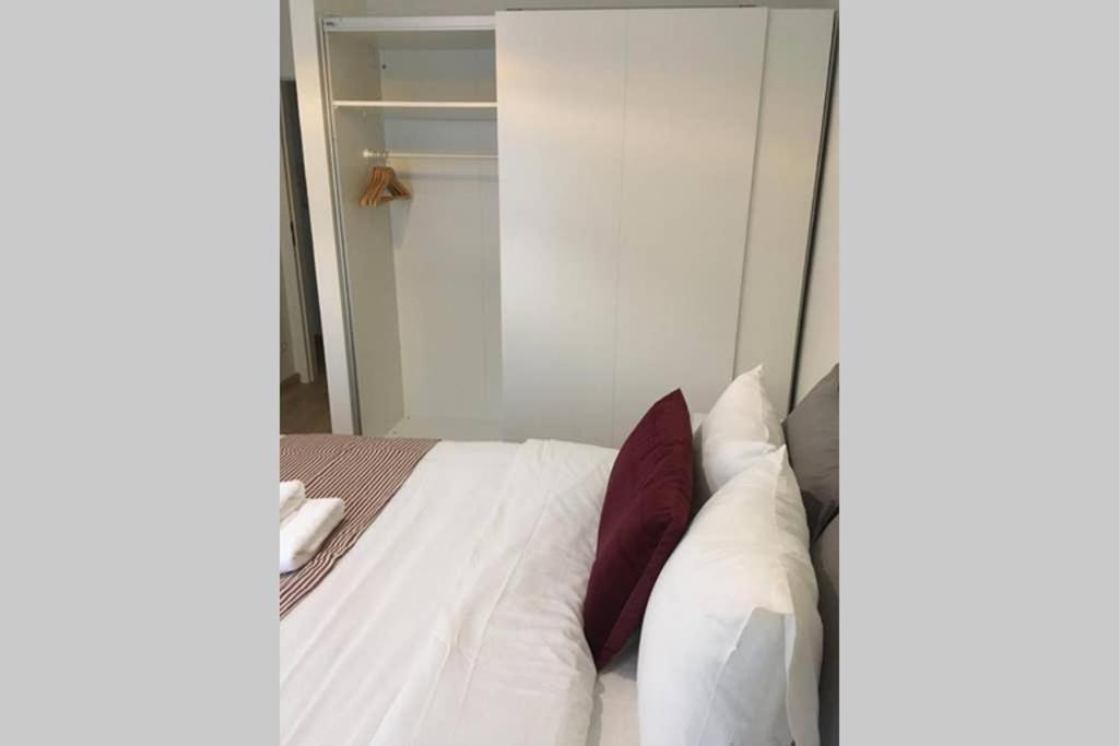 Trendy New And Large 3 Beds Appartement