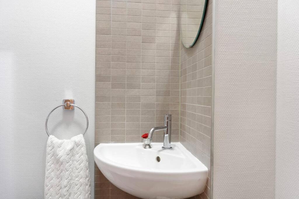 Apartment Luxury 2bed 100m2 Centre With Terrace
