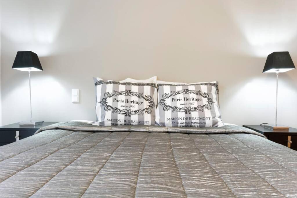 Luxury 2bed 100m2 Centre With Terrace Apartment *