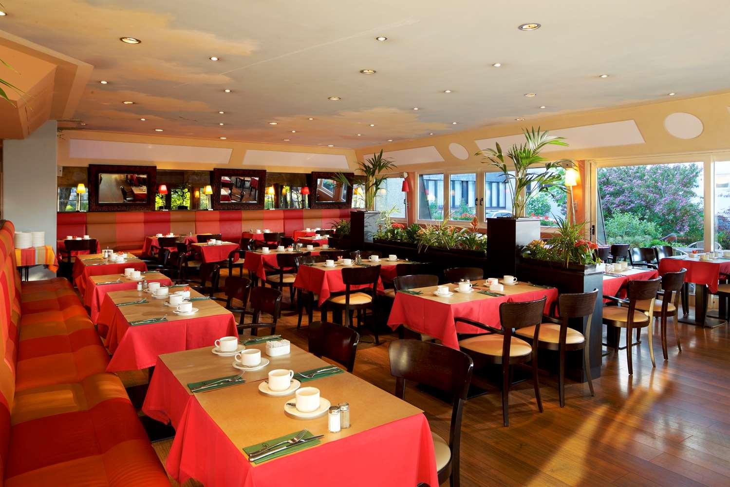 Parc Plaza Hotel 3*