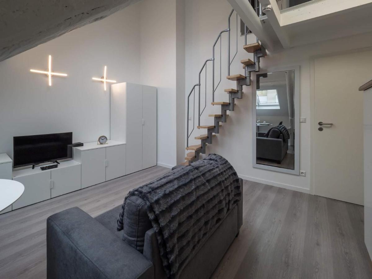 Apartment Executive- Studio-loft Center *
