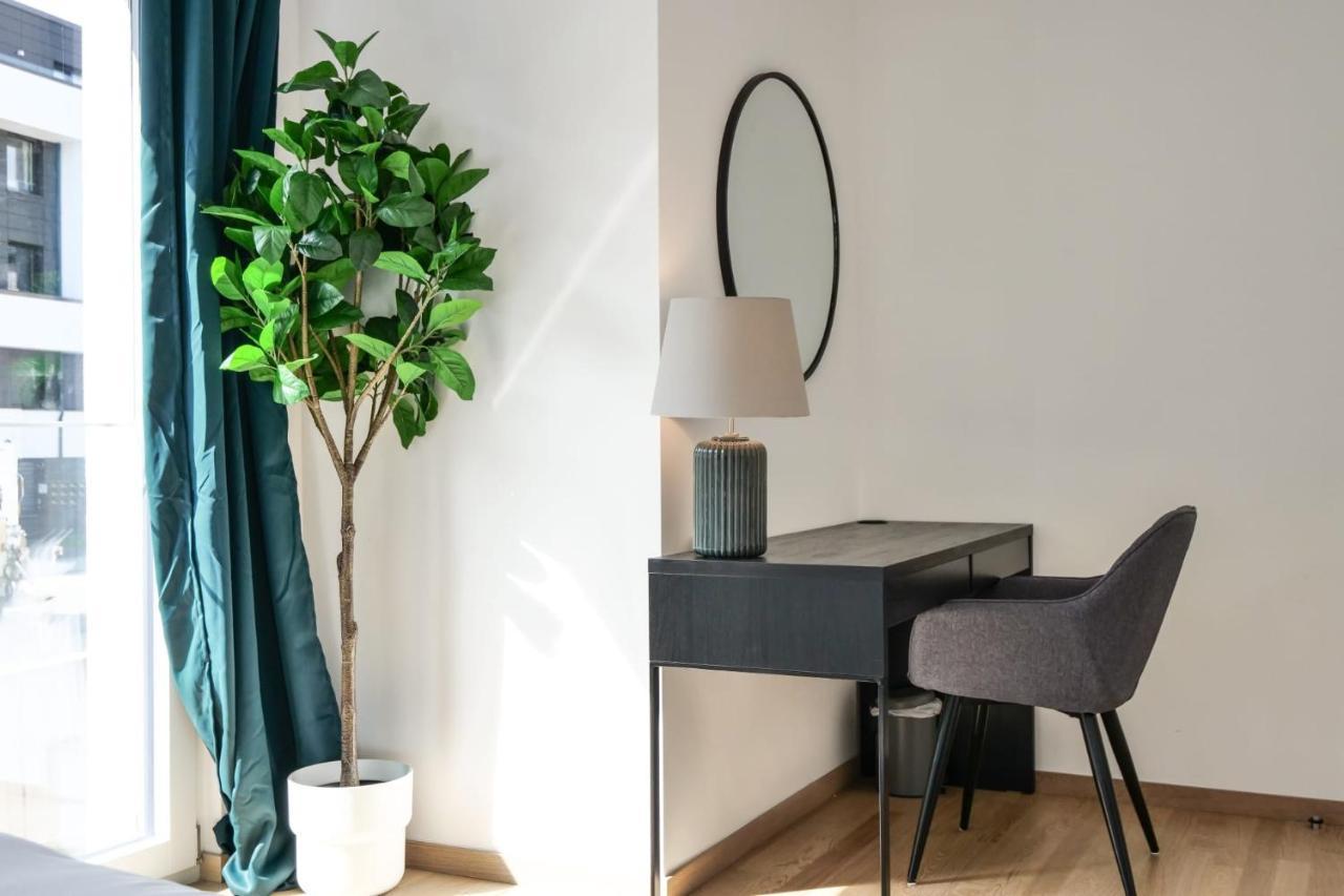 Apartment 2br Apt 100 M2 W Terrace, Free Parking, Business Or Leisure Luxemburg