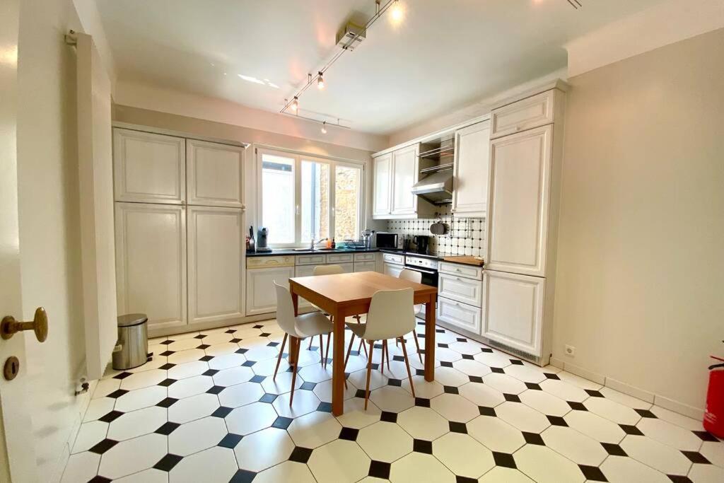 Apartment Flat In The Heart Of The *
