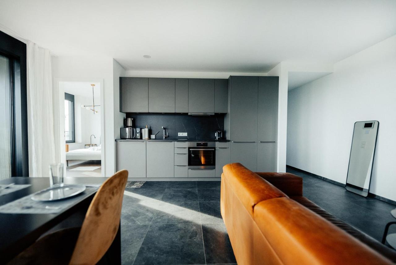Luxury 1 Bedroom Apt W Spa, Fitness & Swimming Pool - Zenith Towers Appartement