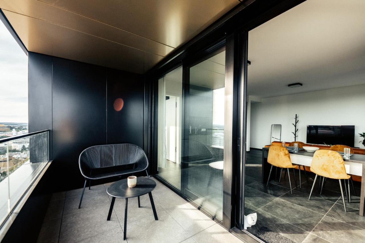 Luxury 1 Bedroom Apt W Spa, Fitness & Swimming Pool - Zenith Towers * Luxemburg