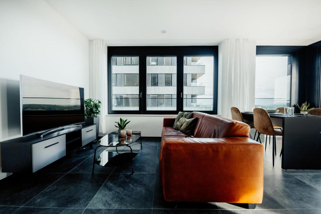 Luxury 1 Bedroom Apt W Spa, Fitness & Swimming Pool - Zenith Towers * Luxemburg