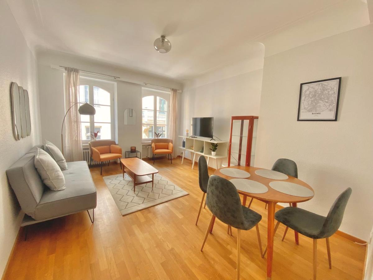 Flat In The Heart Of The Apartment *