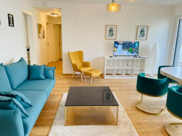 Apartment Brand New Luxury 3 Bedrooms, Terrace And Free Parking - Noah *