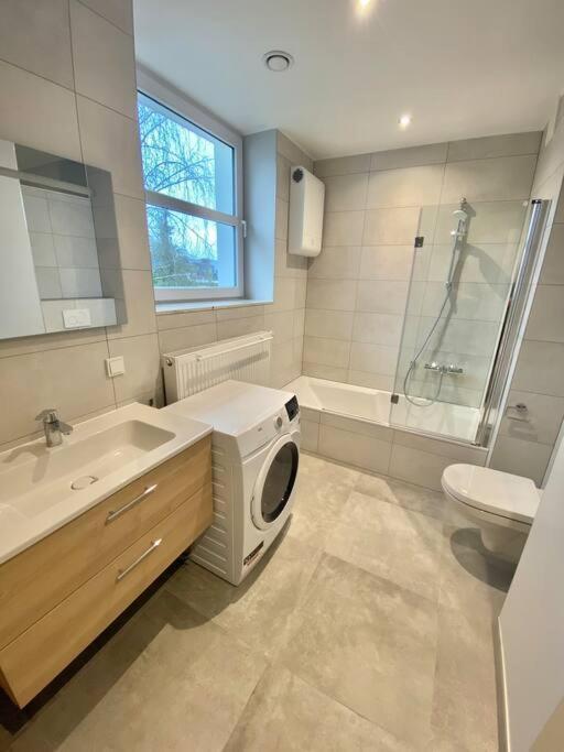 Large 3 Bedrooms In Limpertsberg Center With Parking - Limp2 Apartment Luxemburg