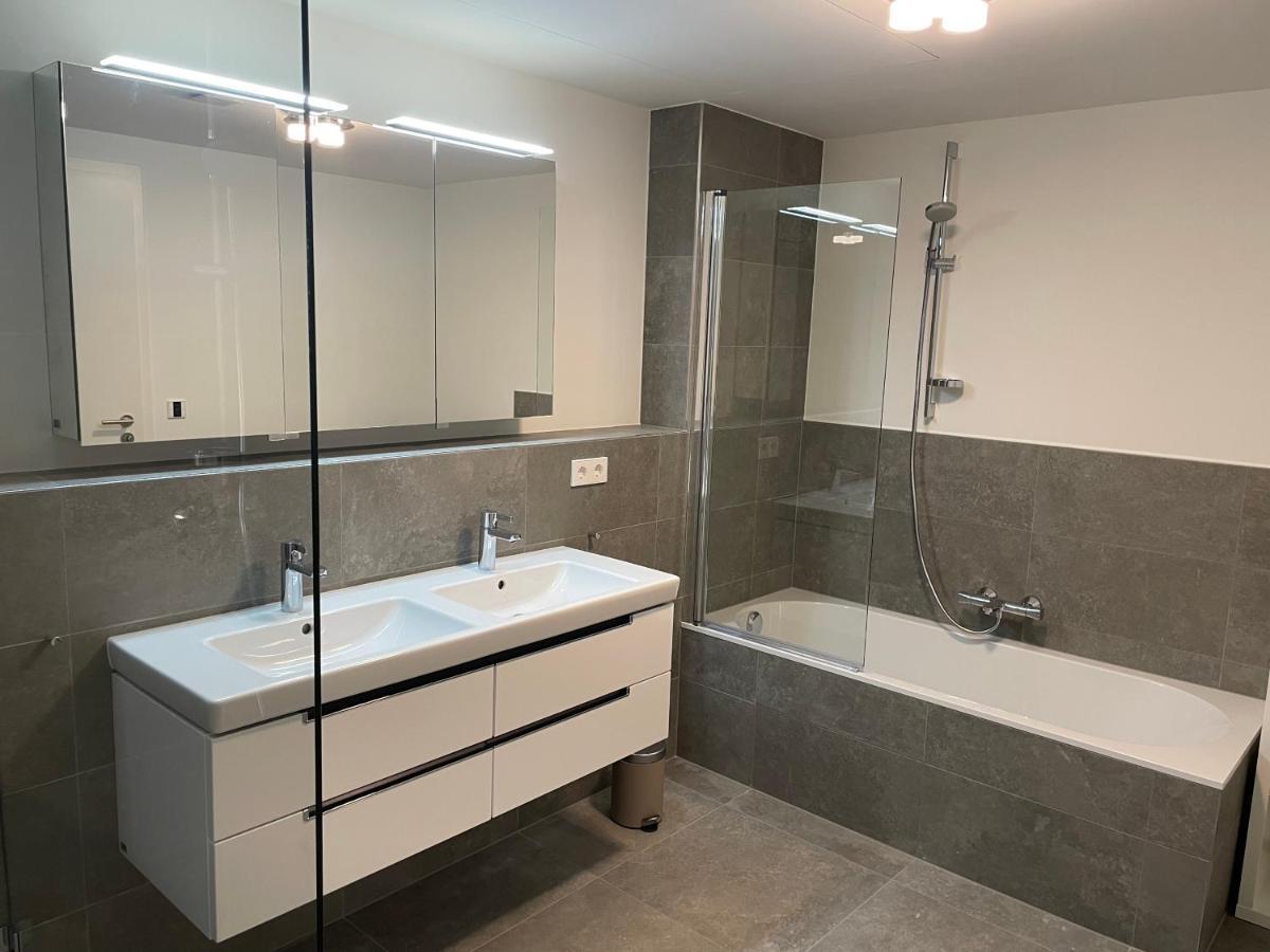 Brand New Luxury 3 Bedrooms, Terrace And Free Parking - Noah Apartment