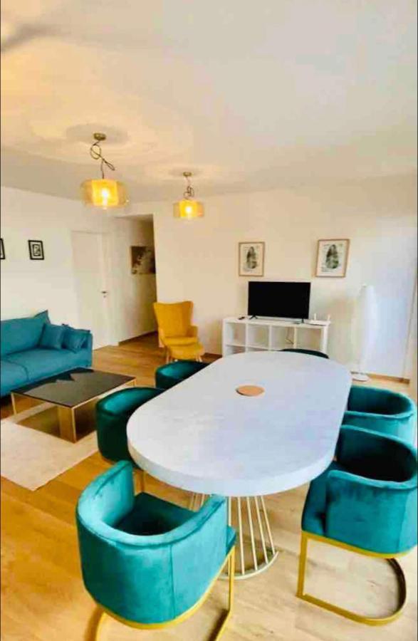 Apartment Brand New Luxury 3 Bedrooms, Terrace And Free Parking - Noah