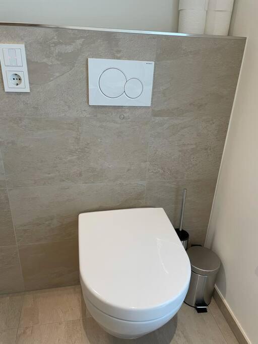 Apartamento Luxury Penthouse In Kirchberg, Terrace & Parking Luxemburgo