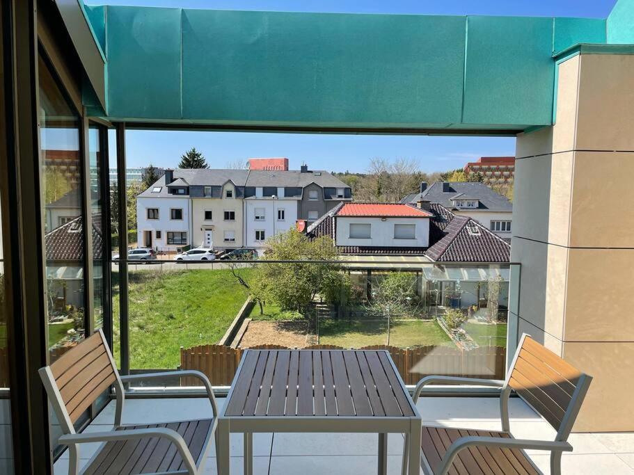 Luxury Penthouse In Kirchberg, Terrace & Parking Luxemburgo
