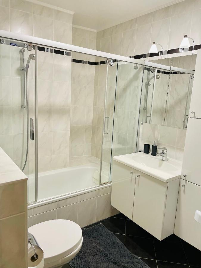 Limpertsberg Cosy 1 Bedroom. Terrace And Parking Apartment Luxemburg