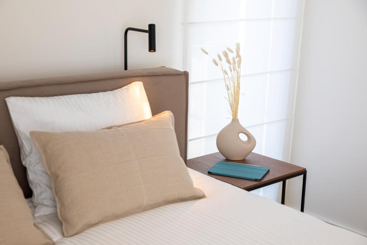 En Bedrooms At Reckenthal House By Rentaroo