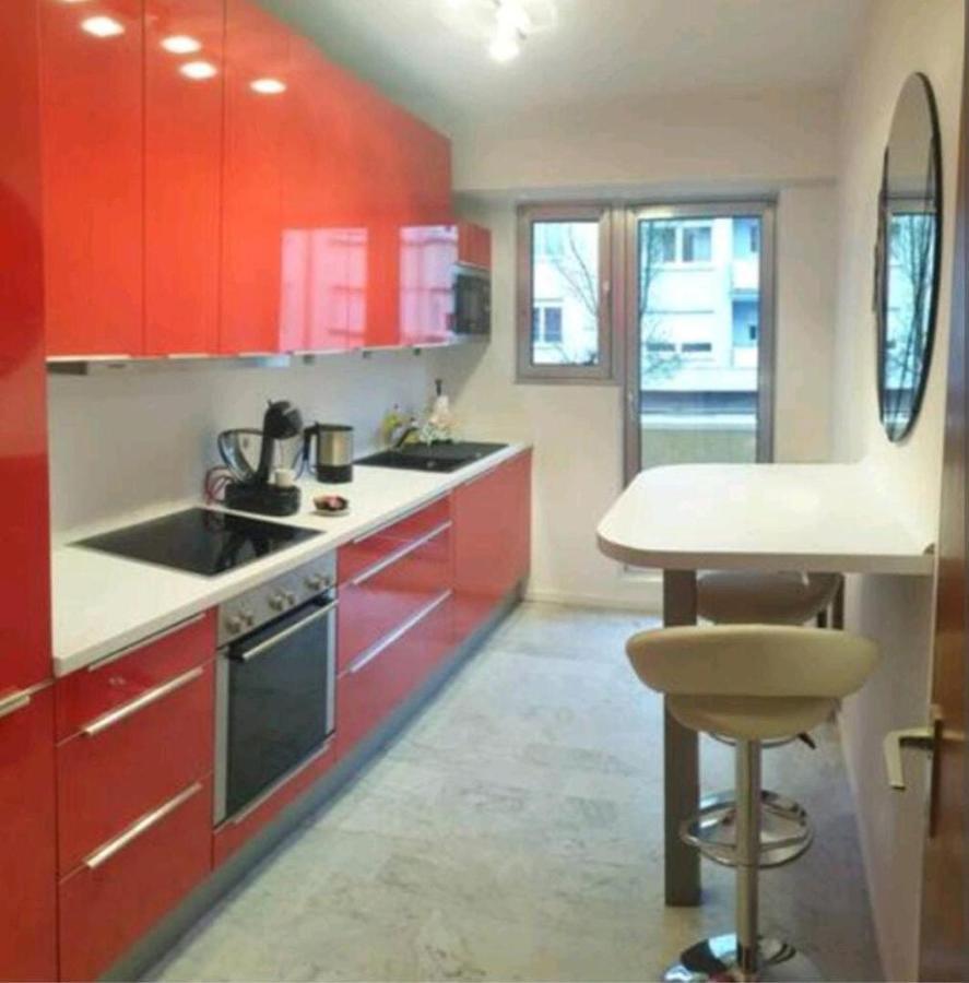 Apartamento Beautiful Three Queen Beds In City Center , 100m2, Near Tram