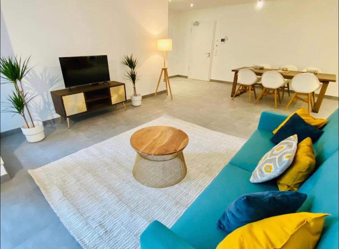 Brand New 2 Bedrooms With Parking And Terrace - 142-96 Appartement *