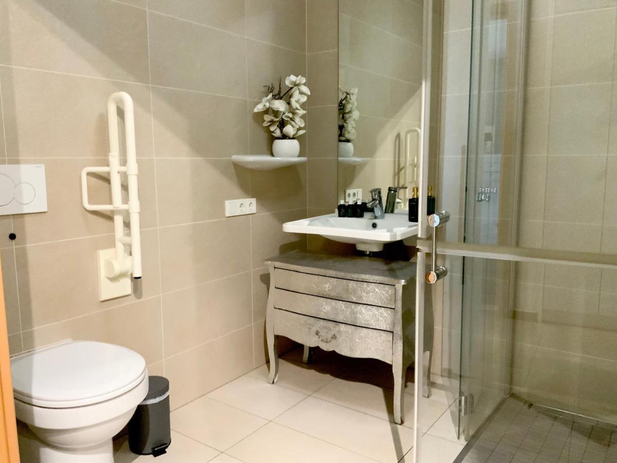 Luxury 2bed 100m2 Centre With Terrace Apartment