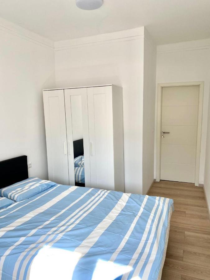 In Beggen House - In *