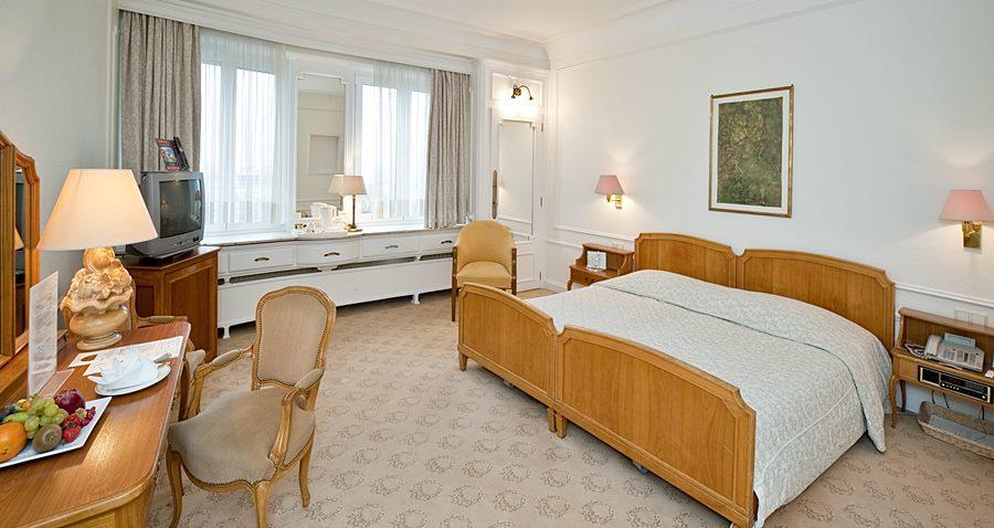 Grand Cravat Hotel 4*