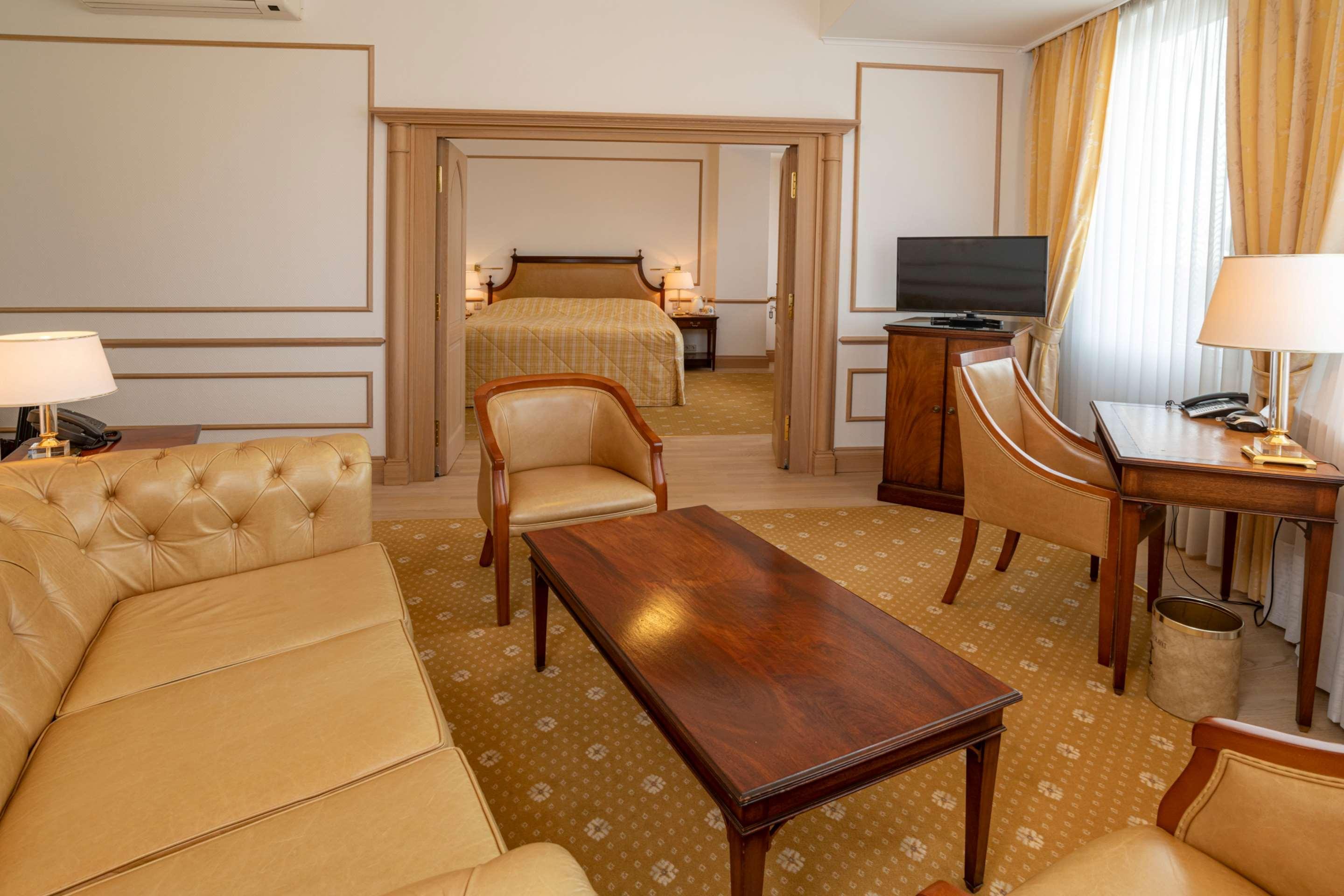 Hotel Grand Cravat 4*
