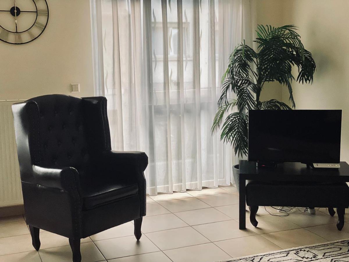 Spacious One Bedroom With Large Terrace In Centre Apartment