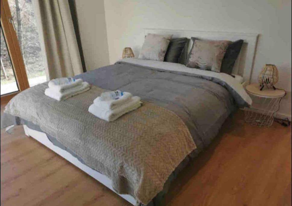 Apartment Business Flat. Terrace & Free Parking *