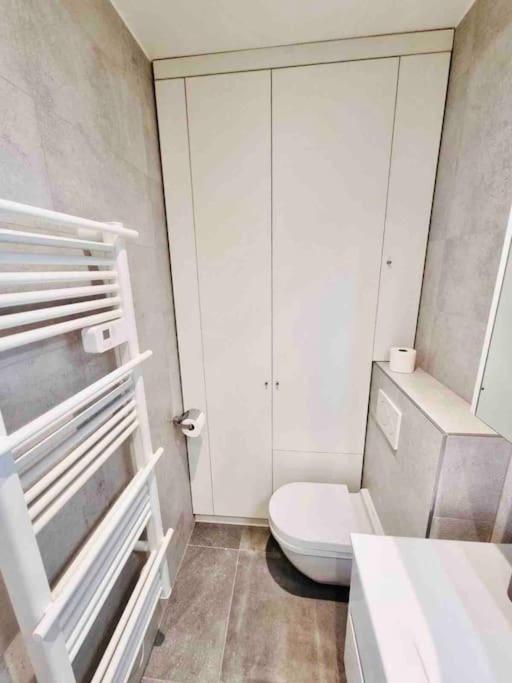 New 3 Bedrooms In Center With Terrace & Parking -142-92