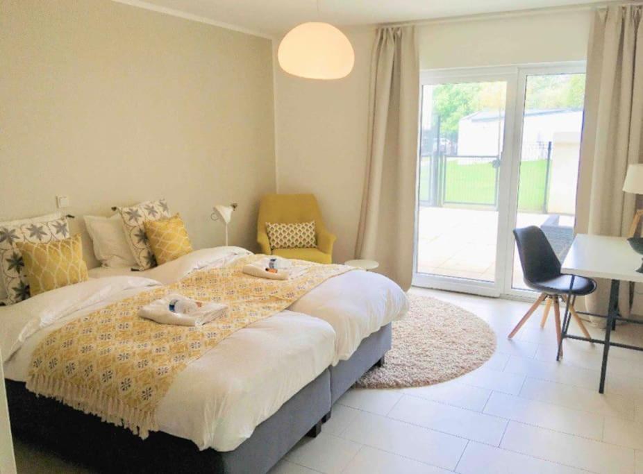 Retro Chic 100m2 Flat, In Center With Terrace And Parking- 92 * Luxemburg