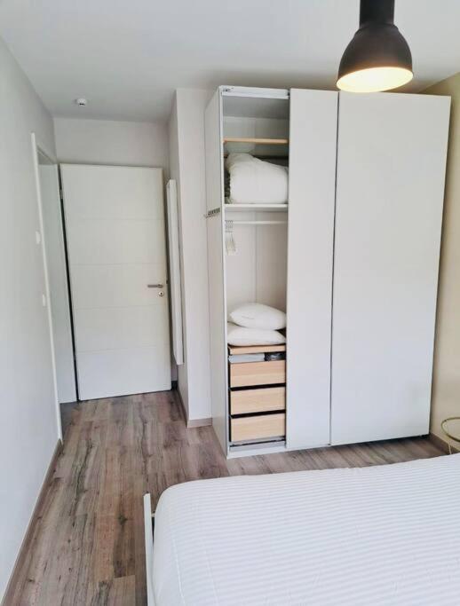 Apartamento Luxury New Flat With Terrace & Parking-beg1