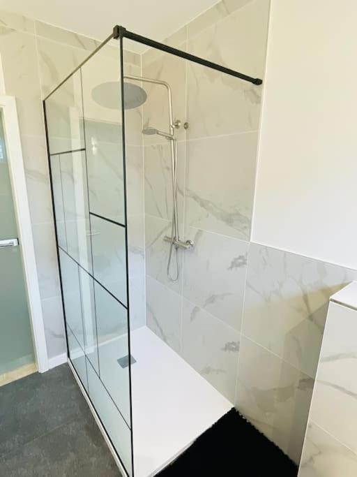 Apartment Luxury 3 Bedrooms In Center With Terrace And Parking -bon1 Luxemburg