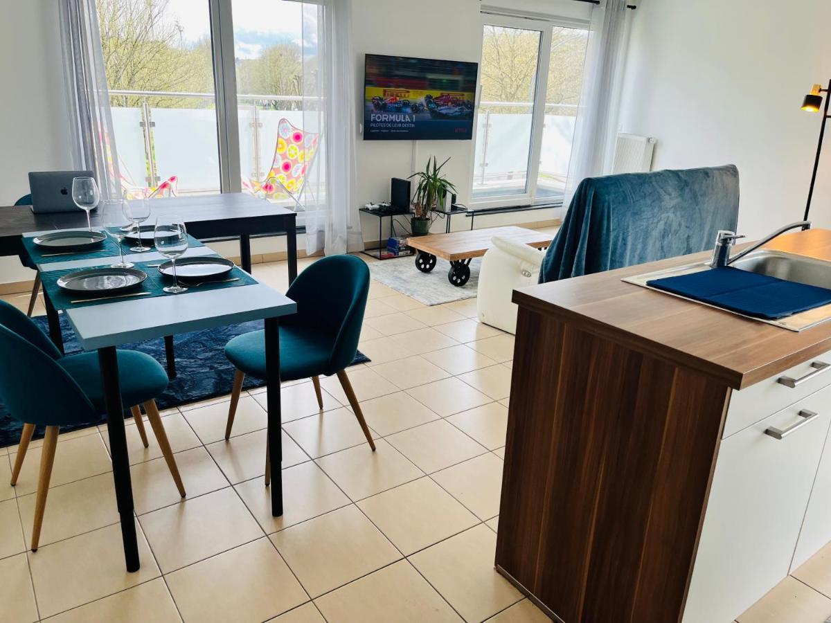 City - 70m2 - Easy Parking - Bus - 2 Tvs - Between City And Forest *