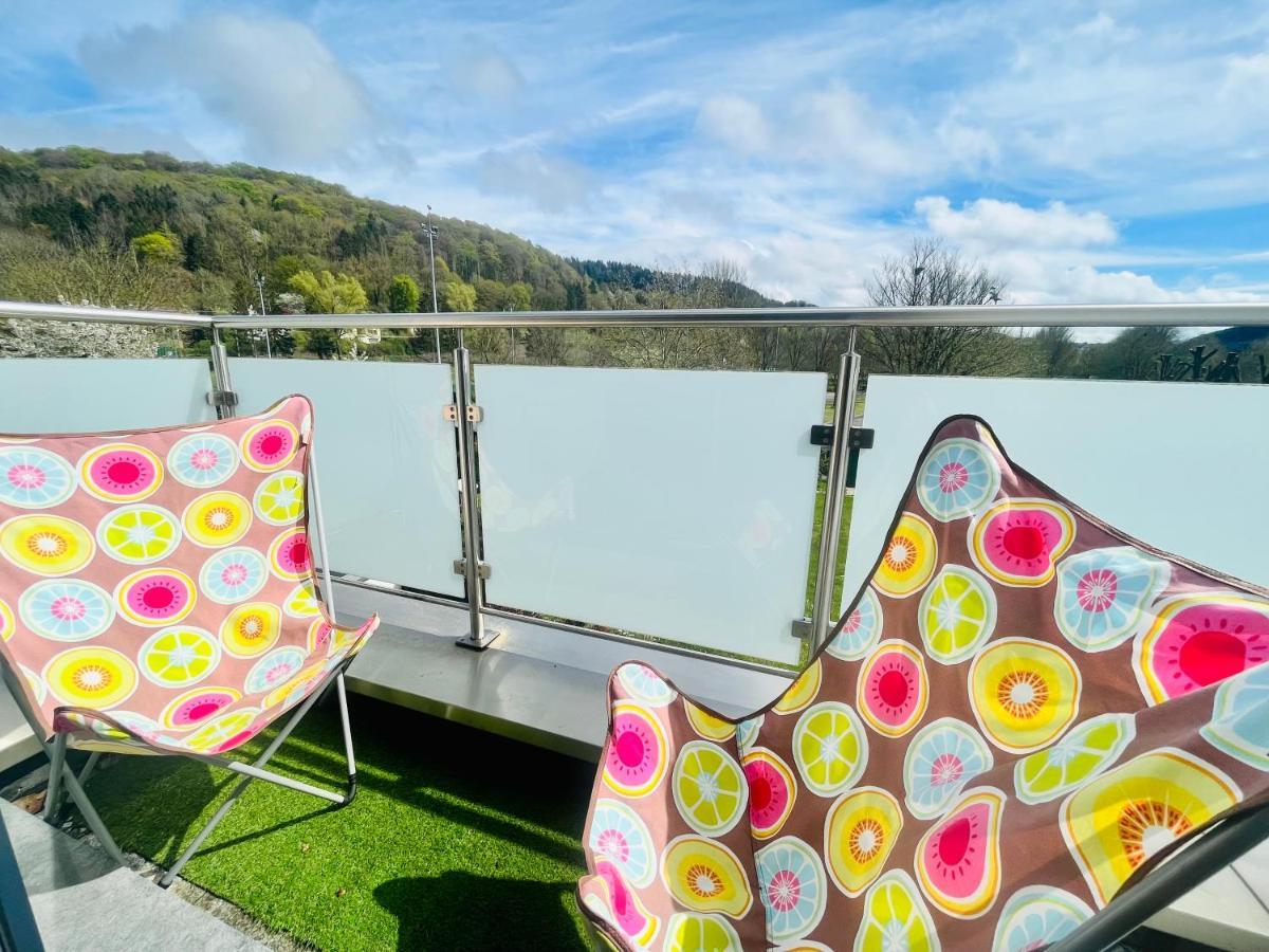 City - 70m2 - Easy Parking - Bus - 2 Tvs - Between City And Forest