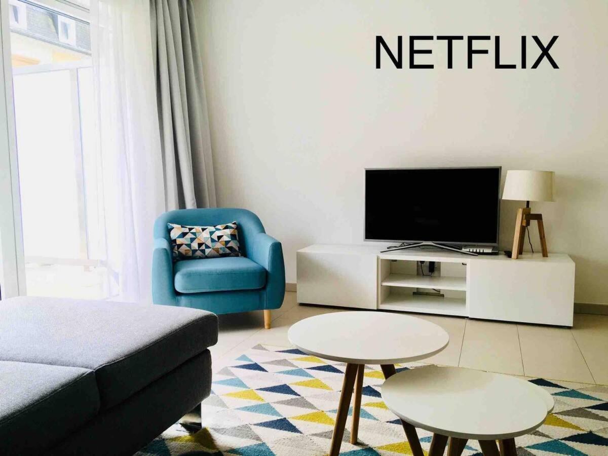 Retro Chic 100m2 Flat, In Center With Terrace And Parking- 92 *