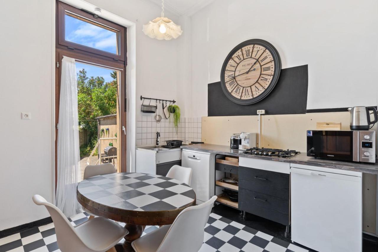 Baroque Style Townhome W Garden & Parking Id101 Vakantiehuis