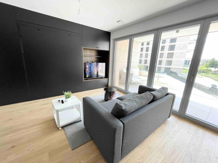 Apartment Luxury 2023 Flat In Center With Terrace & Parking- Cd4