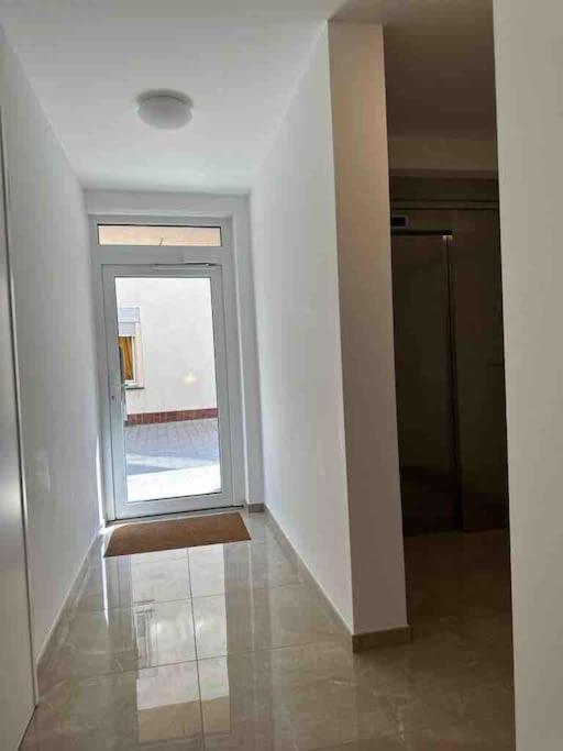 1 Bedroom Flat Apartment