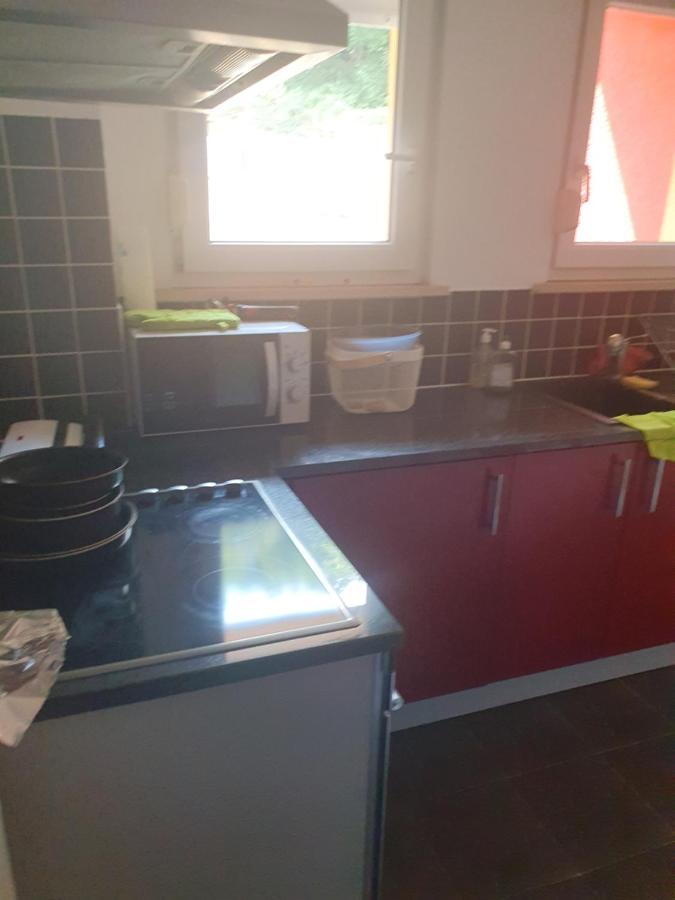 Close To Airport Apartment *