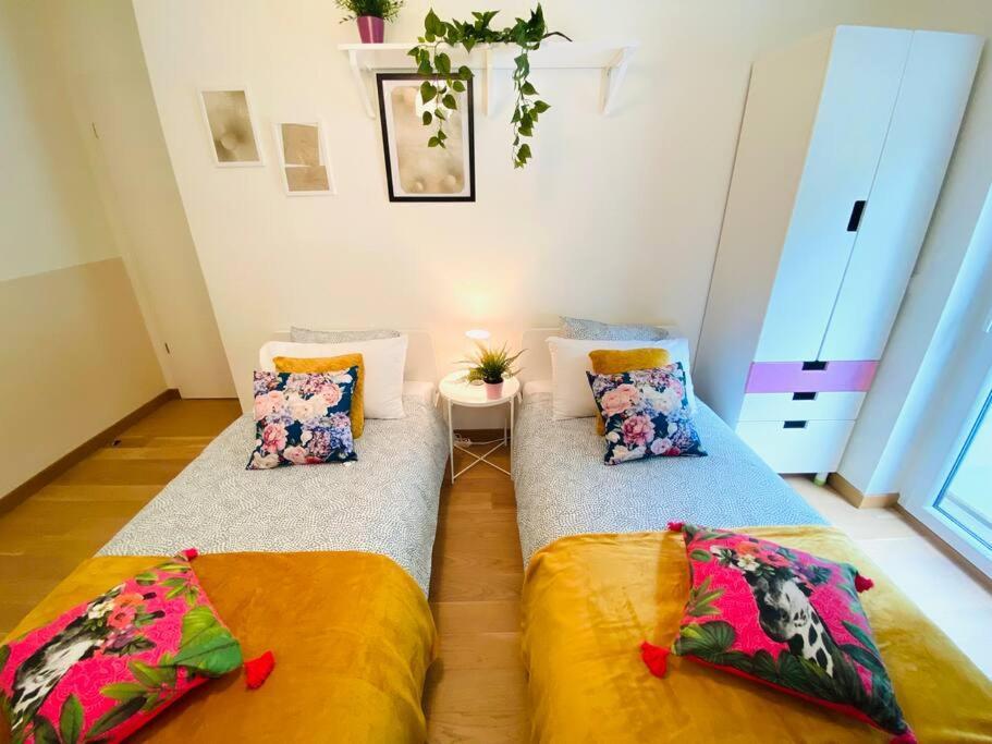 Apartamento 3 Bedrooms In Center With Terraces & Parking-rol1 *