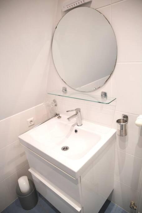 Charming 2br *