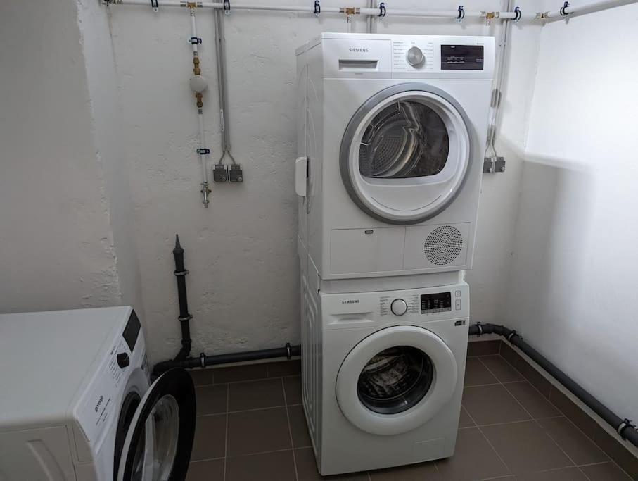 Refurbished 1br In Limpertsberg