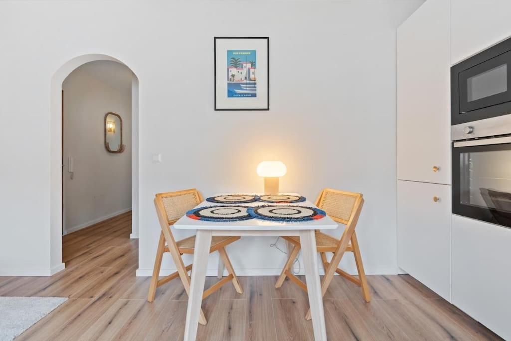 Contemporain 1br Retro Chic Quartier Bonnevoie Apartment