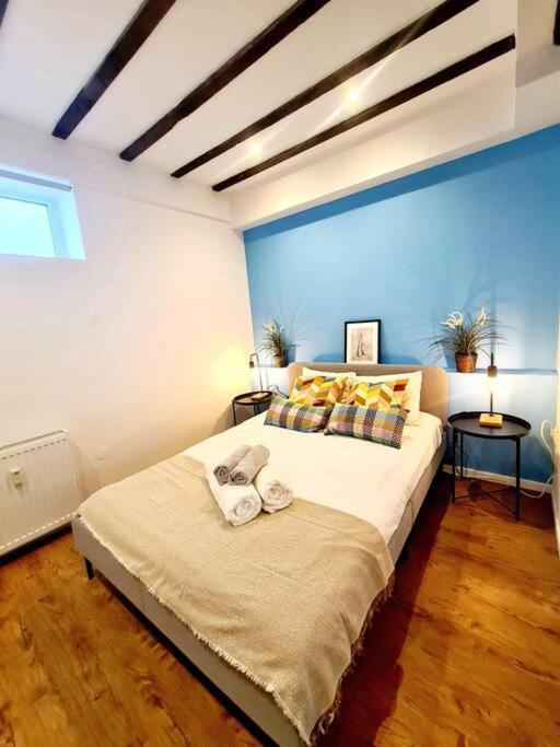 New 2 Bedrooms Luxury Flat - 19