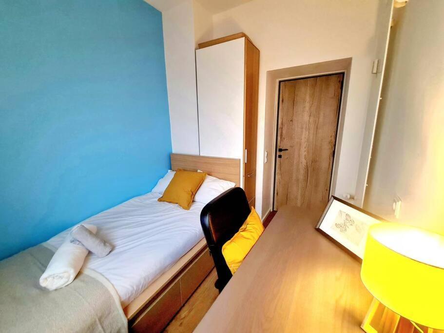 New 2 Bedrooms Luxury Flat - 19 Apartment *