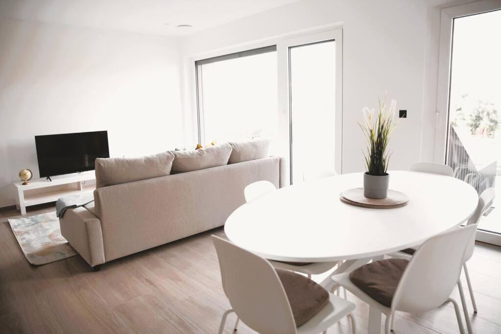 Beautiful 2br In Kirchberg Luxemburg