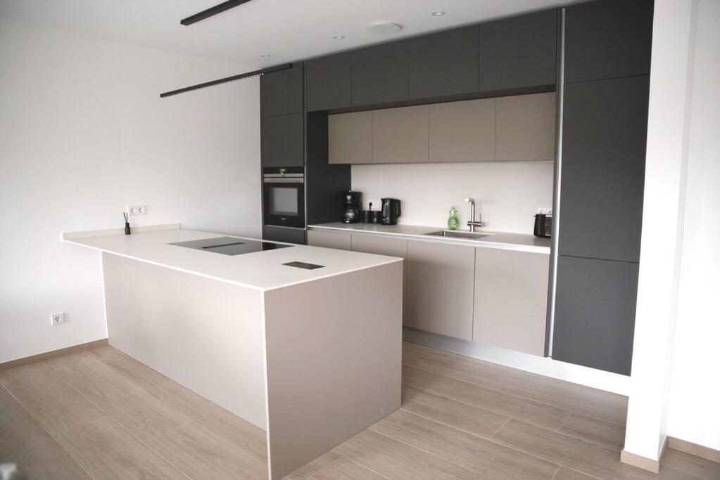 Beautiful 2br In Kirchberg Apartment *