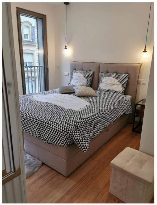 One Bedroom With Terrace And Parking
