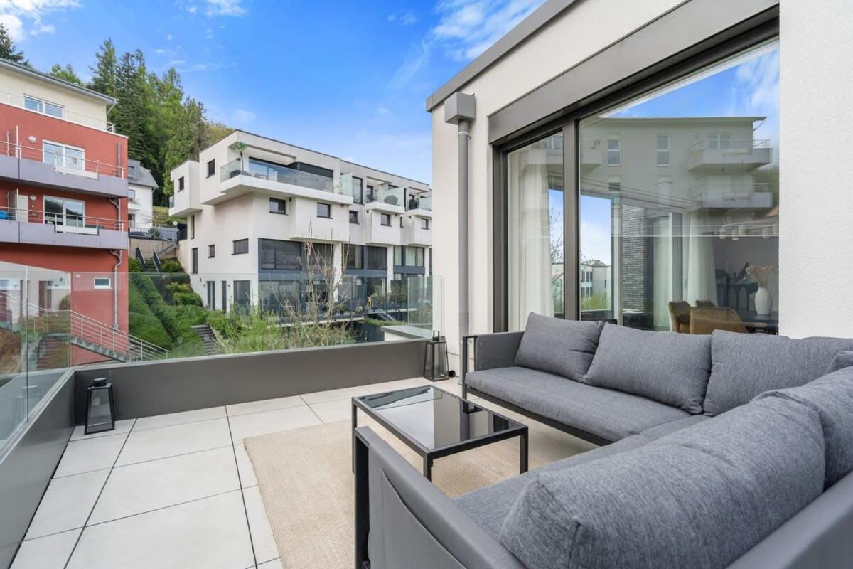 Luxury 2br, Free Parking, Balcony *