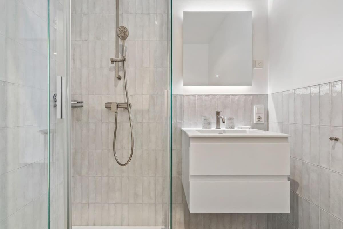 Apartment Luxury 2br, Free Parking, Balcony Luxembourg
